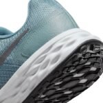 Chaussures Nike Revolution 6Nn DC3728 010