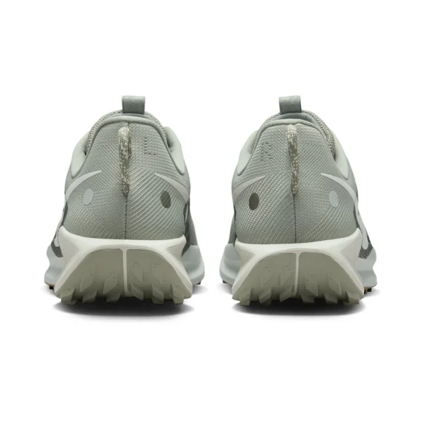 Chaussures de Nike Pegasus Trail 5 Vert DV3864-304