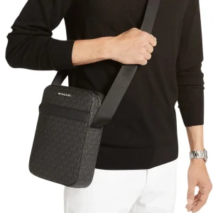 Michael Kors Cooper Signature Logo Flight Bag e37563 Maroc